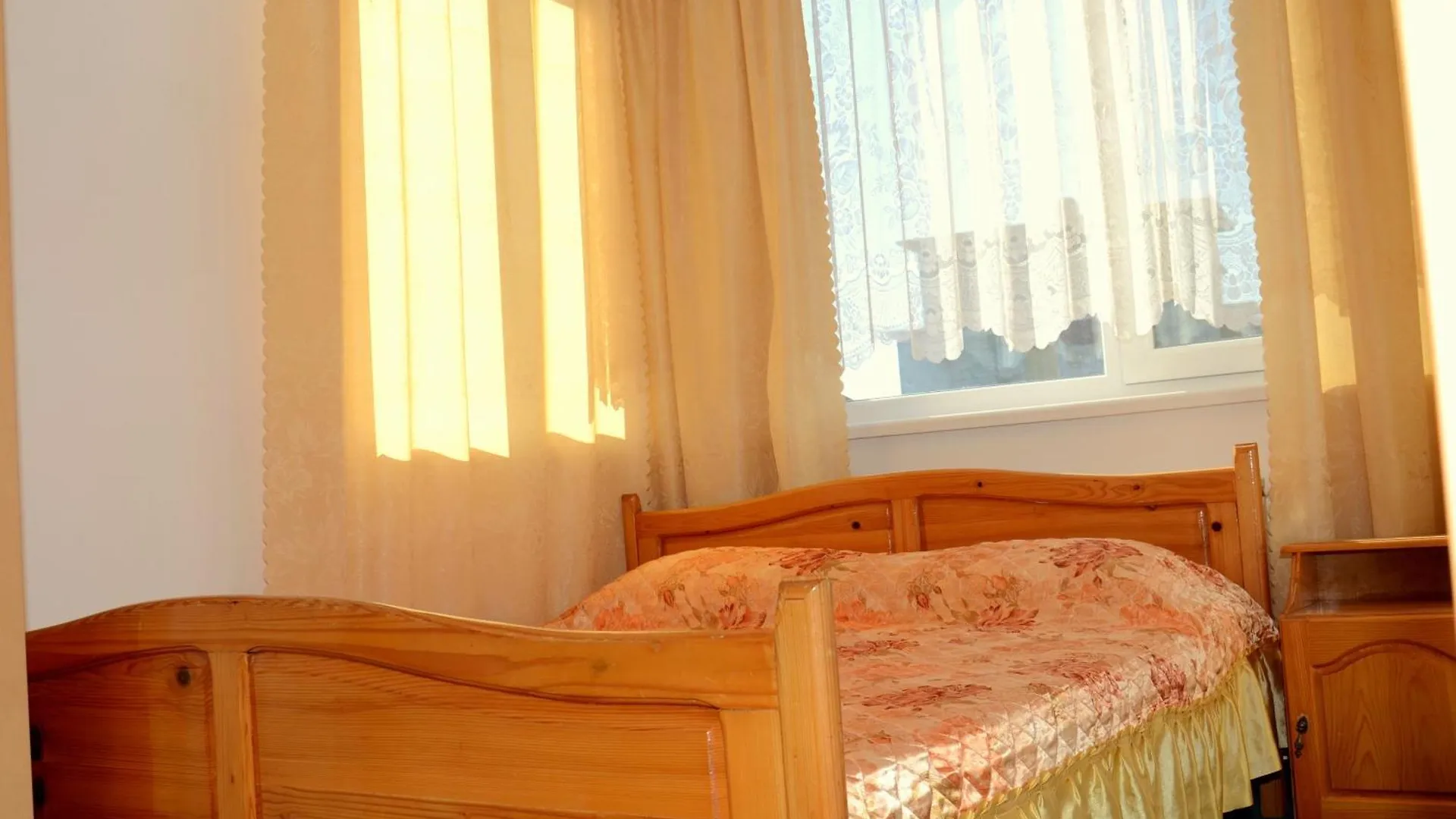 Veda Guest House Поморие